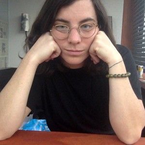 Meet your Posher, Caitlin